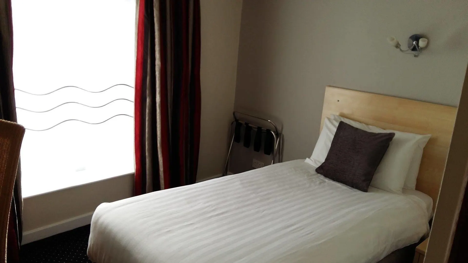 Waterfront Hotel Brighouse