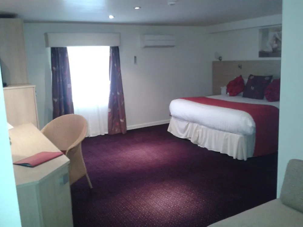 Waterfront Hotel Brighouse