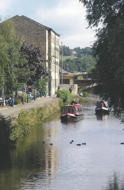 Waterfront Hotel Brighouse